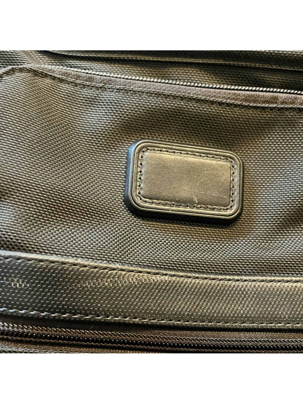 Tumi Alpha 2 expanded soft briefcase crossbody/handle bag